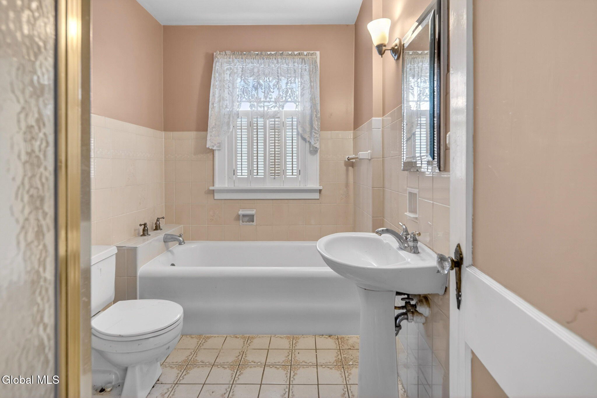 1125 Mc Clellan Street Schenectady NY 12309