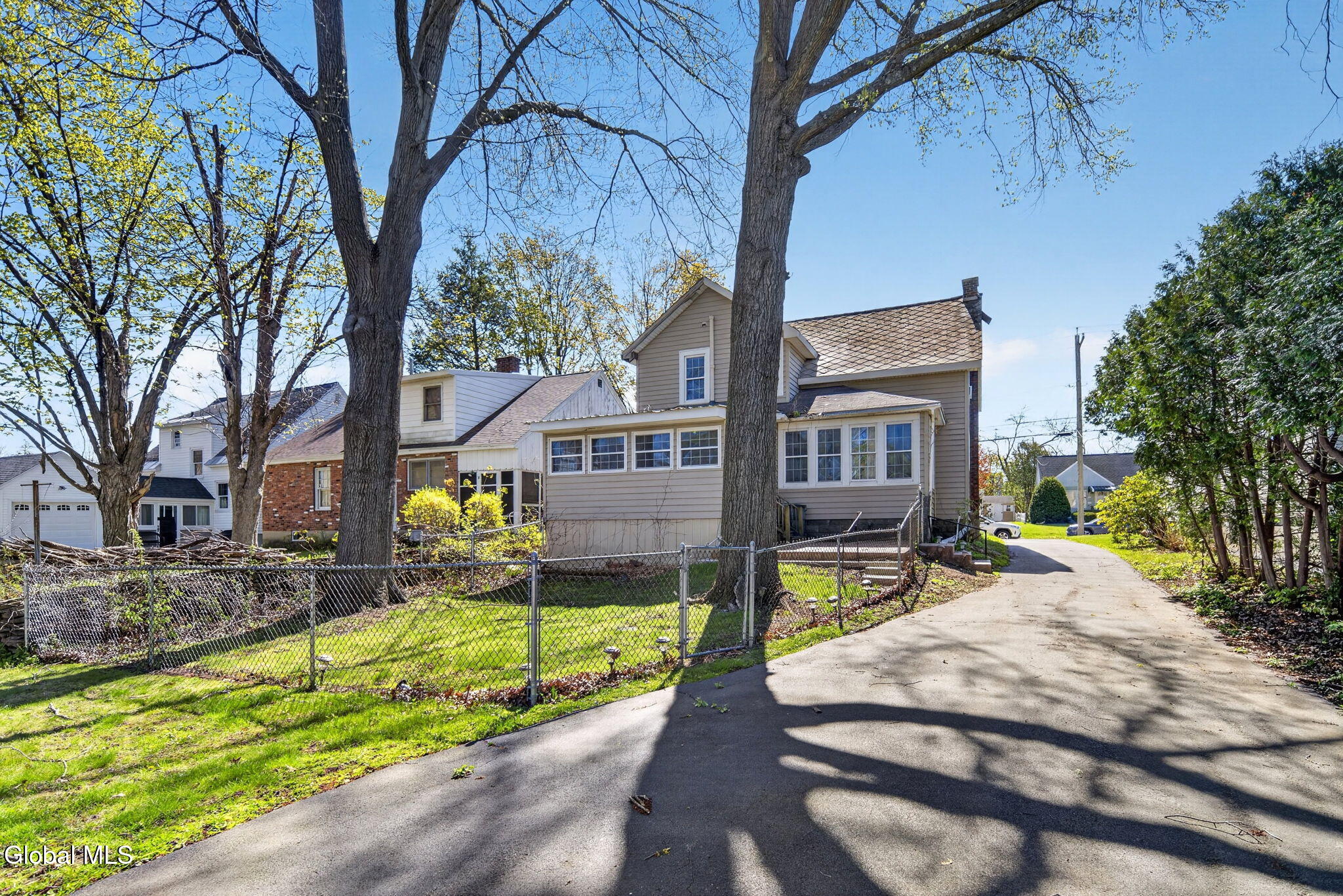 1125 Mc Clellan Street Schenectady NY 12309