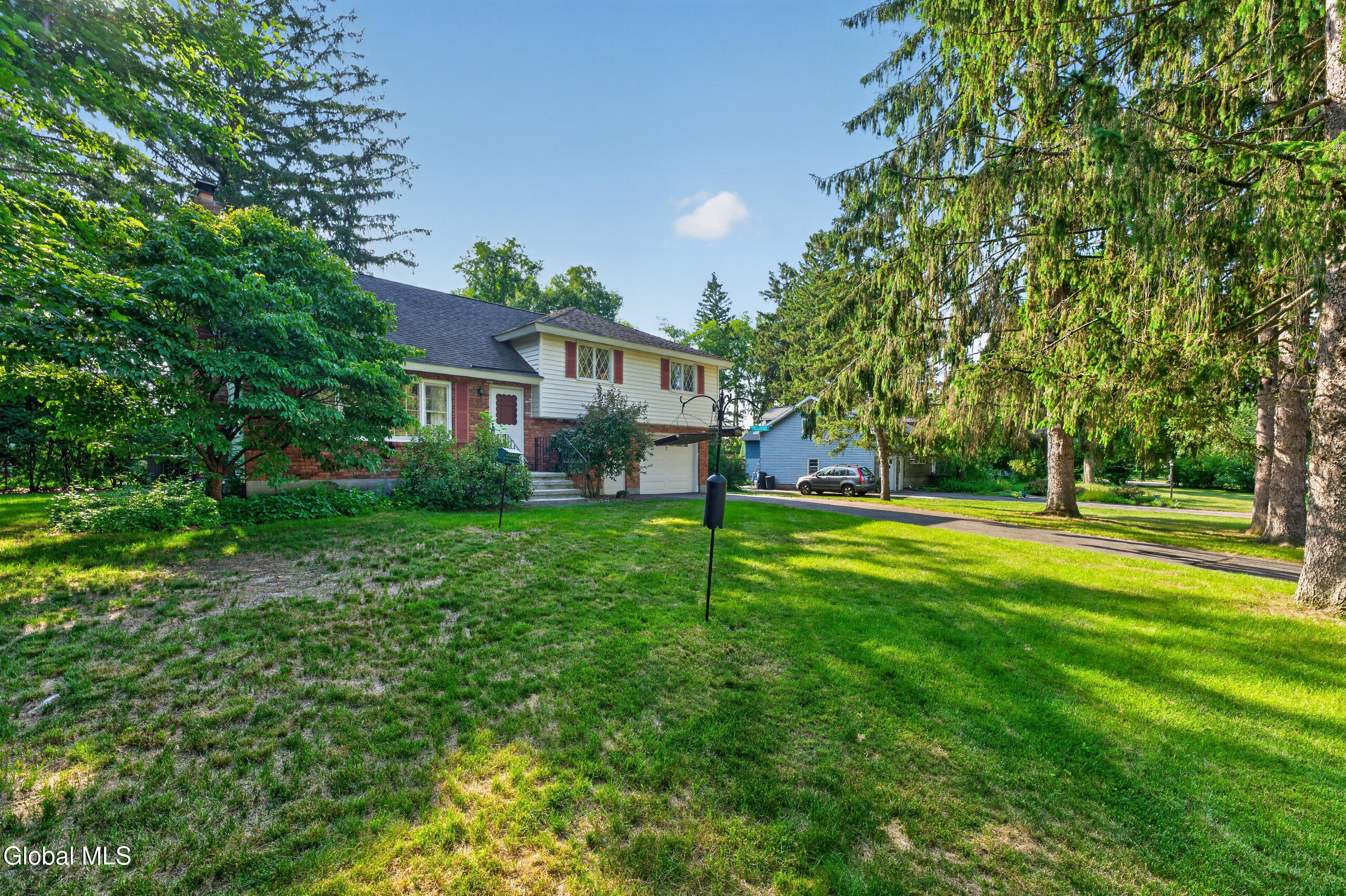 7 Lace Lane Clifton Park NY 12065
