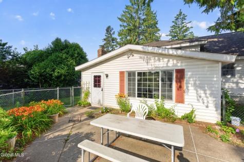 7 Lace Lane Clifton Park NY 12065