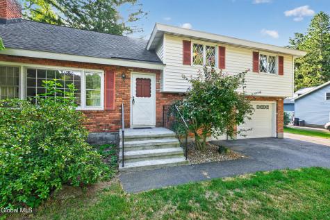7 Lace Lane Clifton Park NY 12065