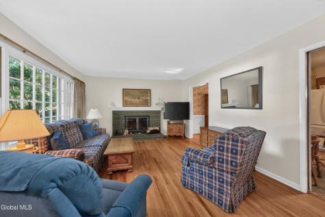 7 Lace Lane Clifton Park NY 12065