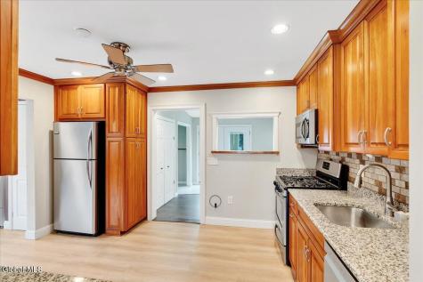 10 Westbrook Drive Nassau NY 12123