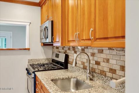 10 Westbrook Drive Nassau NY 12123