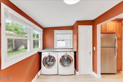 10 Westbrook Drive Nassau NY 12123