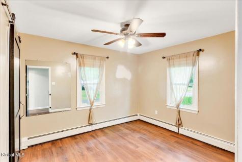 10 Westbrook Drive Nassau NY 12123