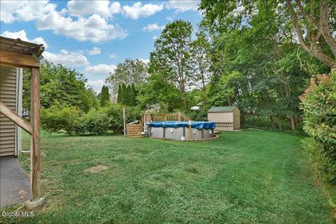 10 Westbrook Drive Nassau NY 12123