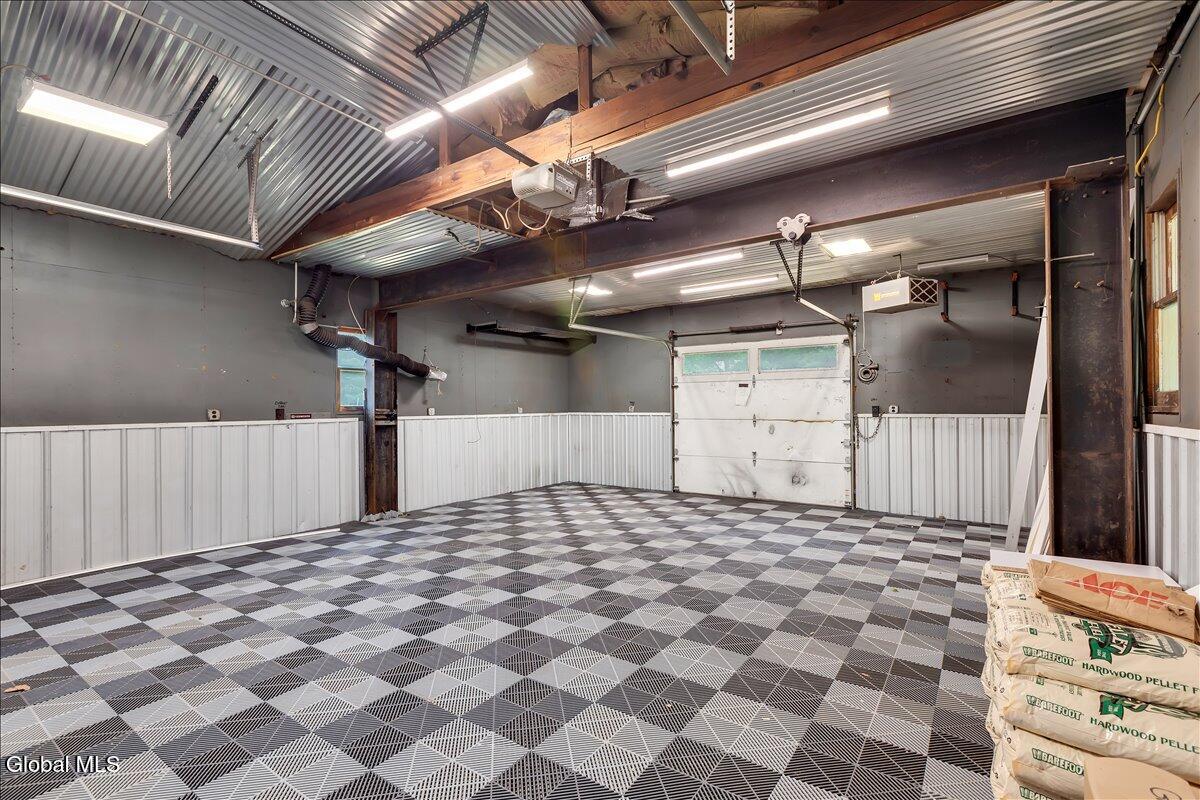 10 Westbrook Drive Nassau NY 12123