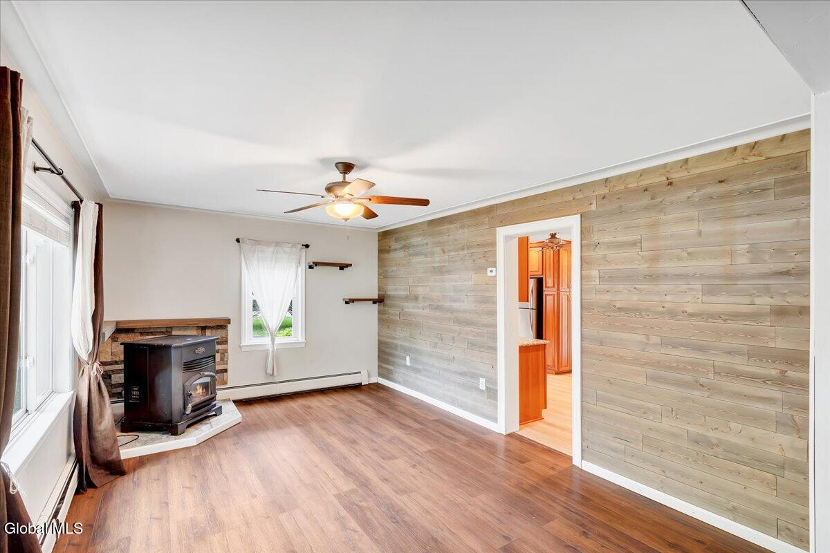 10 Westbrook Drive Nassau NY 12123