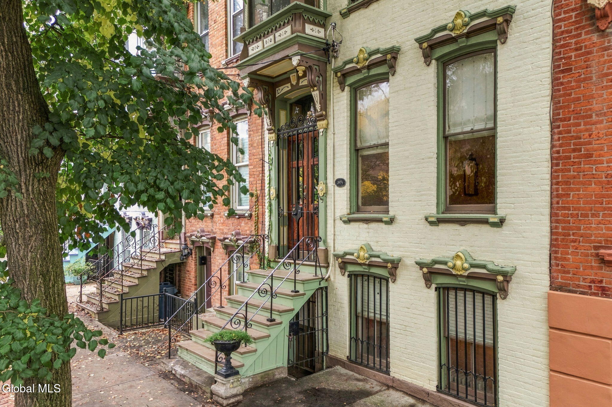 165 Lancaster Street Albany NY 12210