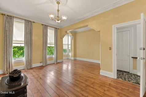 165 Lancaster Street Albany NY 12210