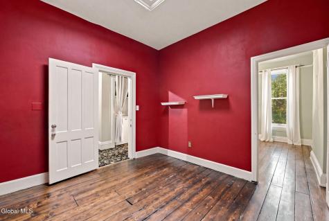 165 Lancaster Street Albany NY 12210
