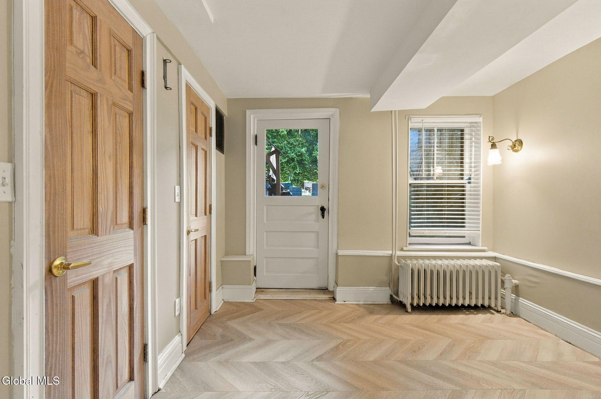 165 Lancaster Street Albany NY 12210