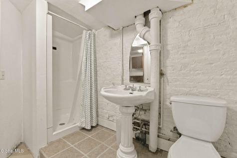 165 Lancaster Street Albany NY 12210