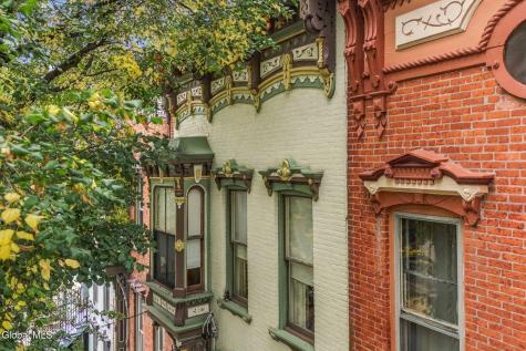 165 Lancaster Street Albany NY 12210