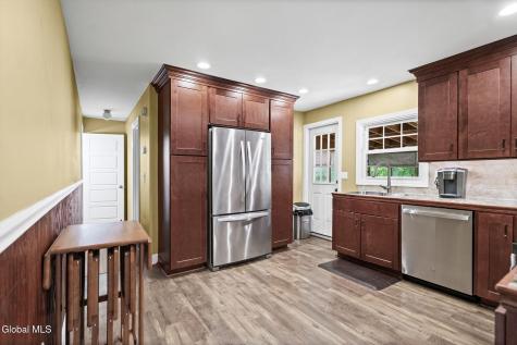 9 Sunset Drive Troy NY 12182