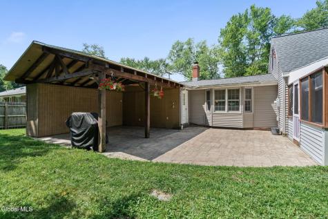 9 Sunset Drive Troy NY 12182