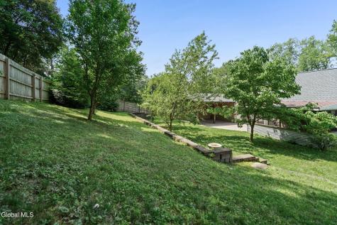 9 Sunset Drive Troy NY 12182