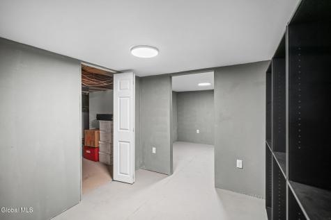 9 Sunset Drive Troy NY 12182