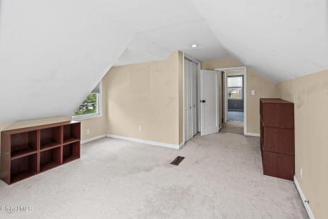 9 Sunset Drive Troy NY 12182