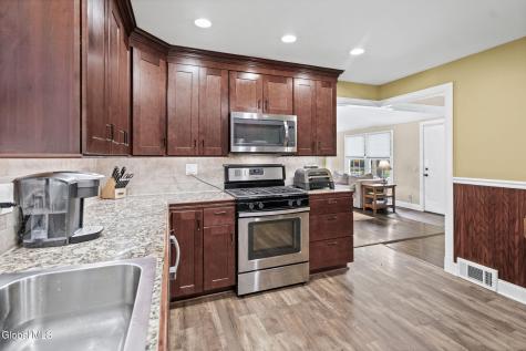 9 Sunset Drive Troy NY 12182