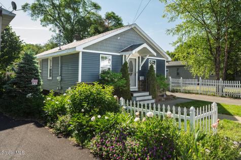 2872 Guilderland Avenue Rotterdam NY 12306