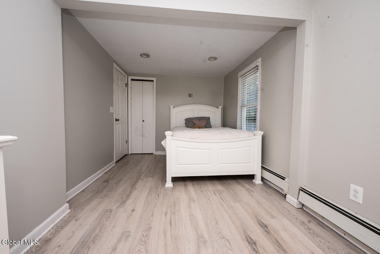 2872 Guilderland Avenue Rotterdam NY 12306