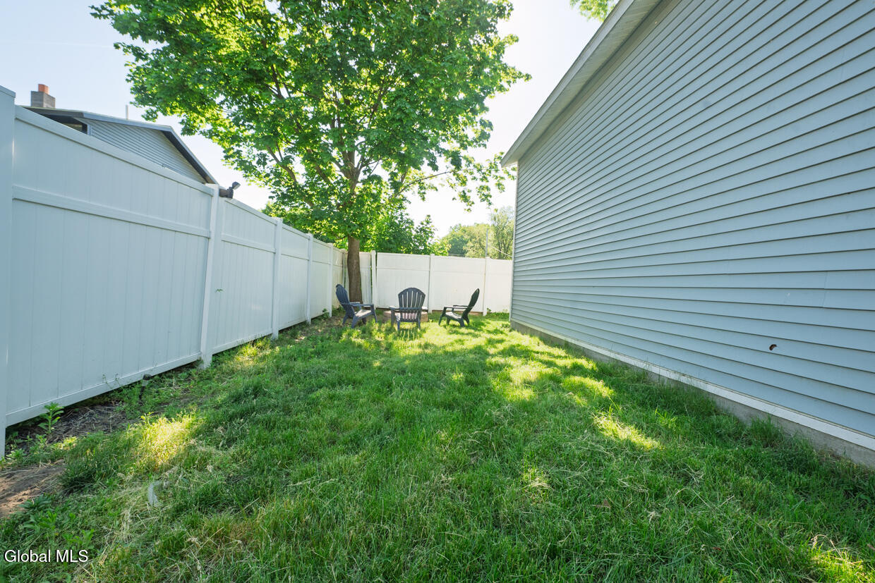 2872 Guilderland Avenue Rotterdam NY 12306