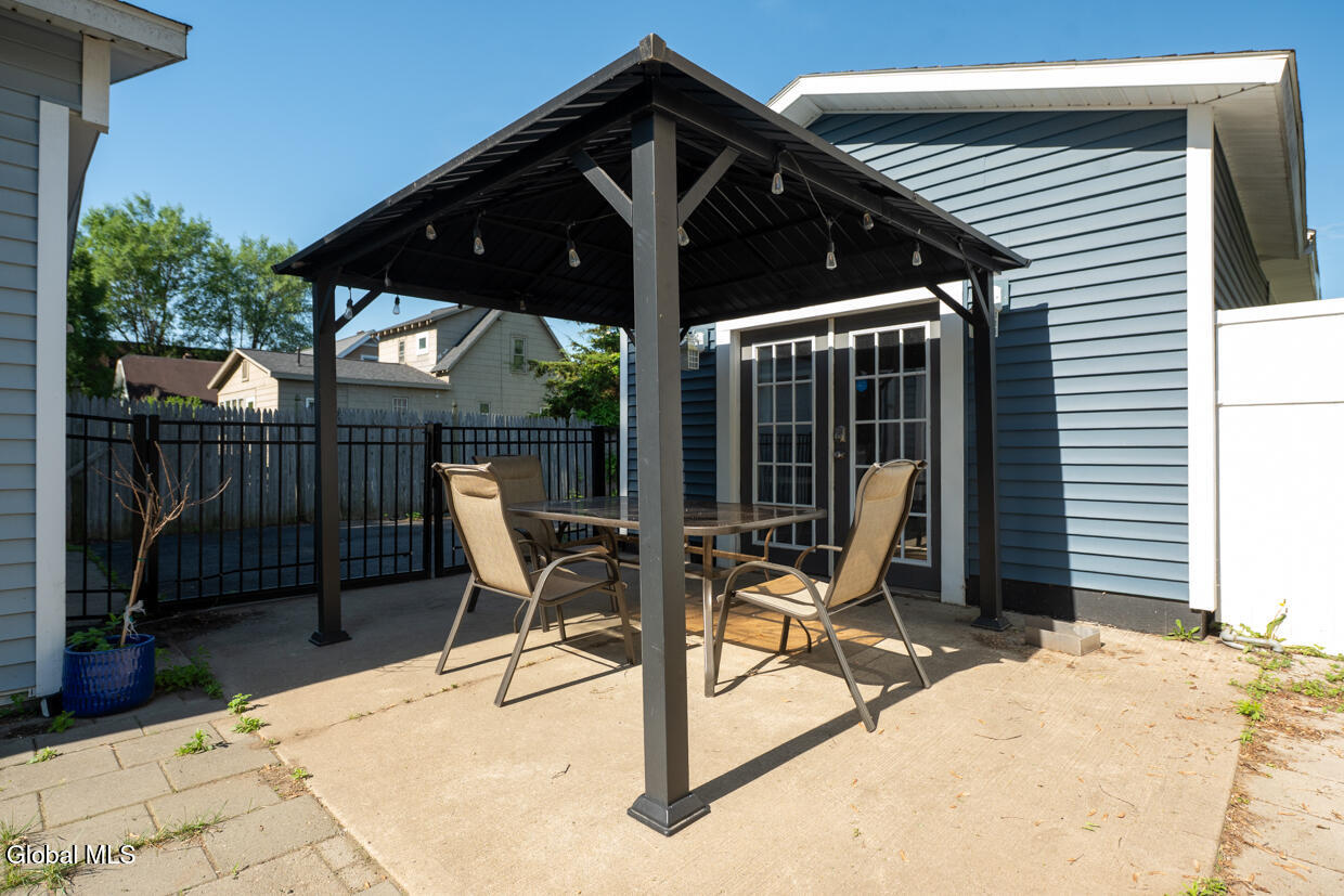 2872 Guilderland Avenue Rotterdam NY 12306