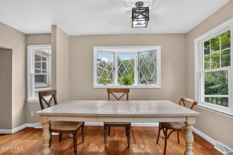 142 Fernbank Avenue Delmar NY 12054