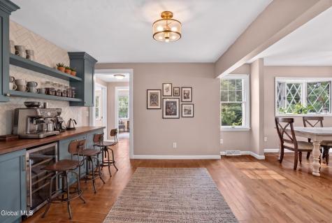142 Fernbank Avenue Delmar NY 12054