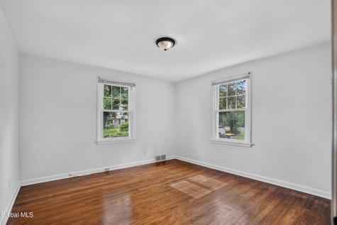 142 Fernbank Avenue Delmar NY 12054