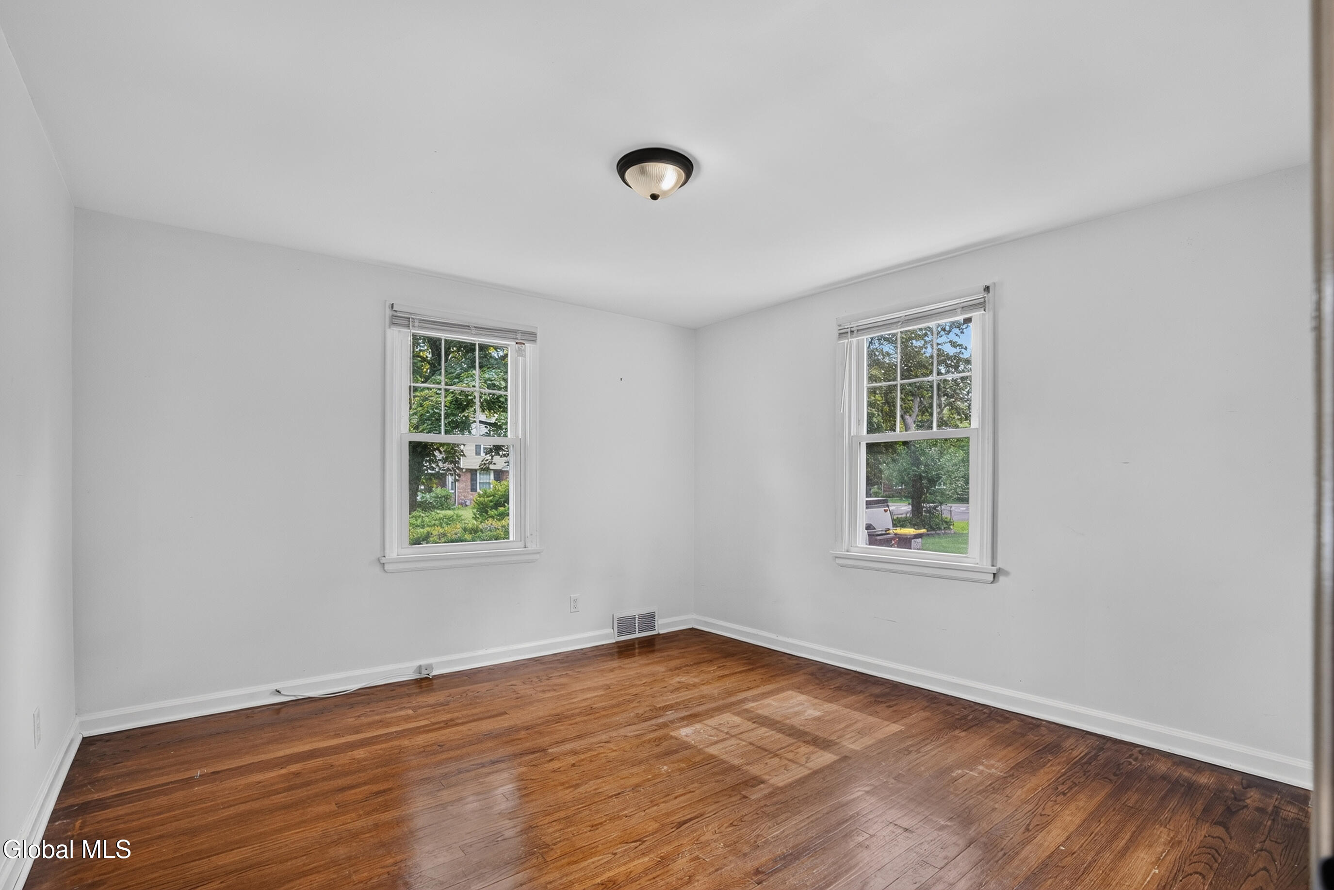 142 Fernbank Avenue Delmar NY 12054