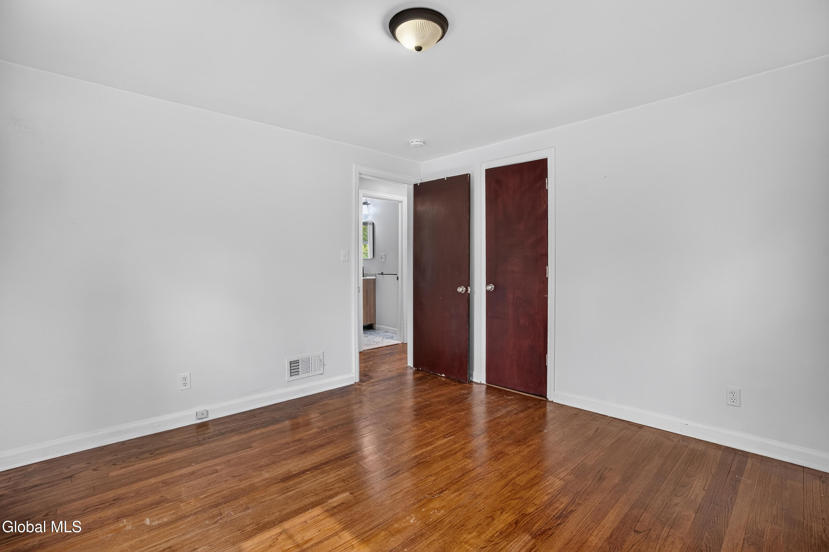 142 Fernbank Avenue Delmar NY 12054