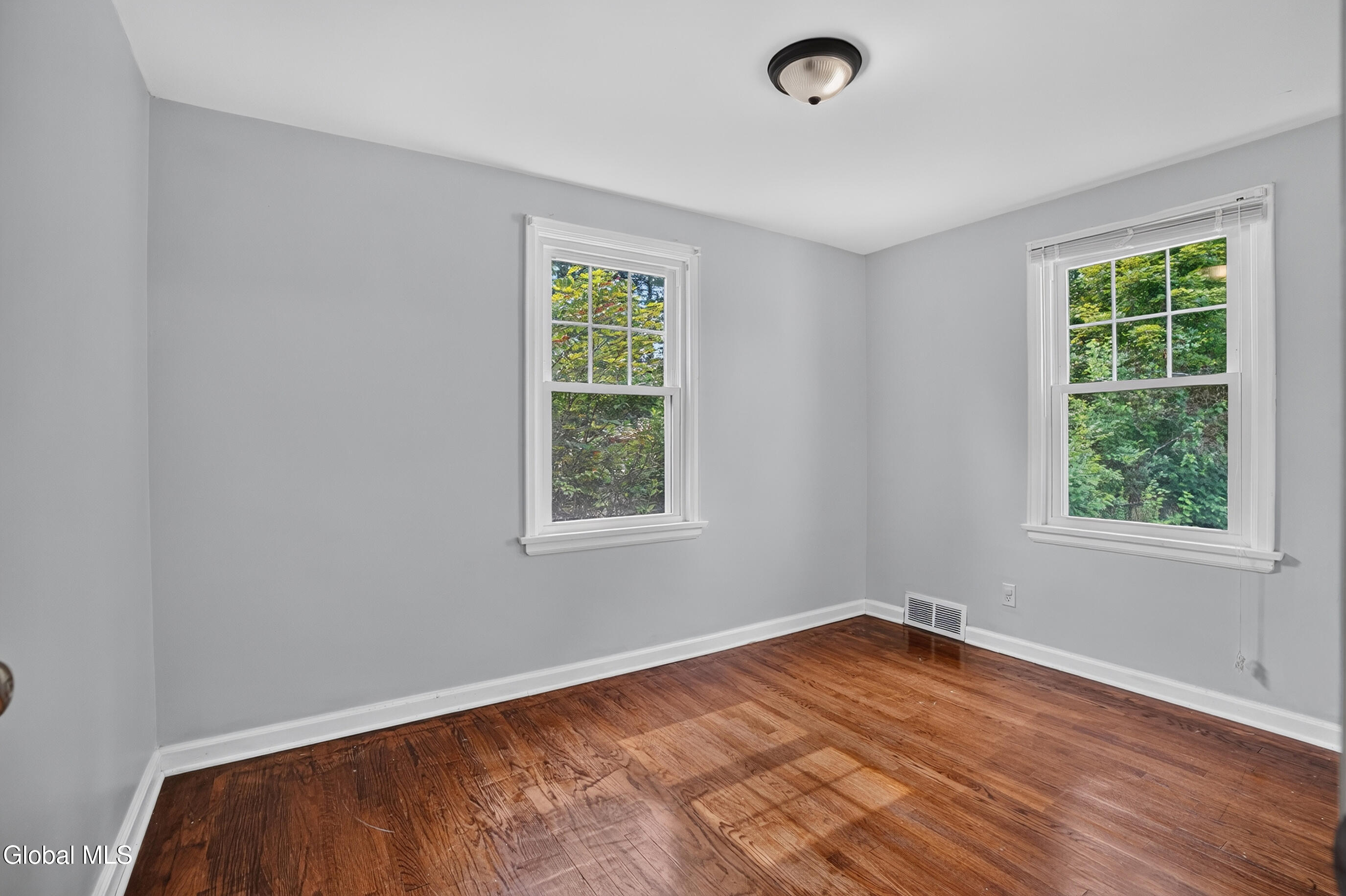 142 Fernbank Avenue Delmar NY 12054