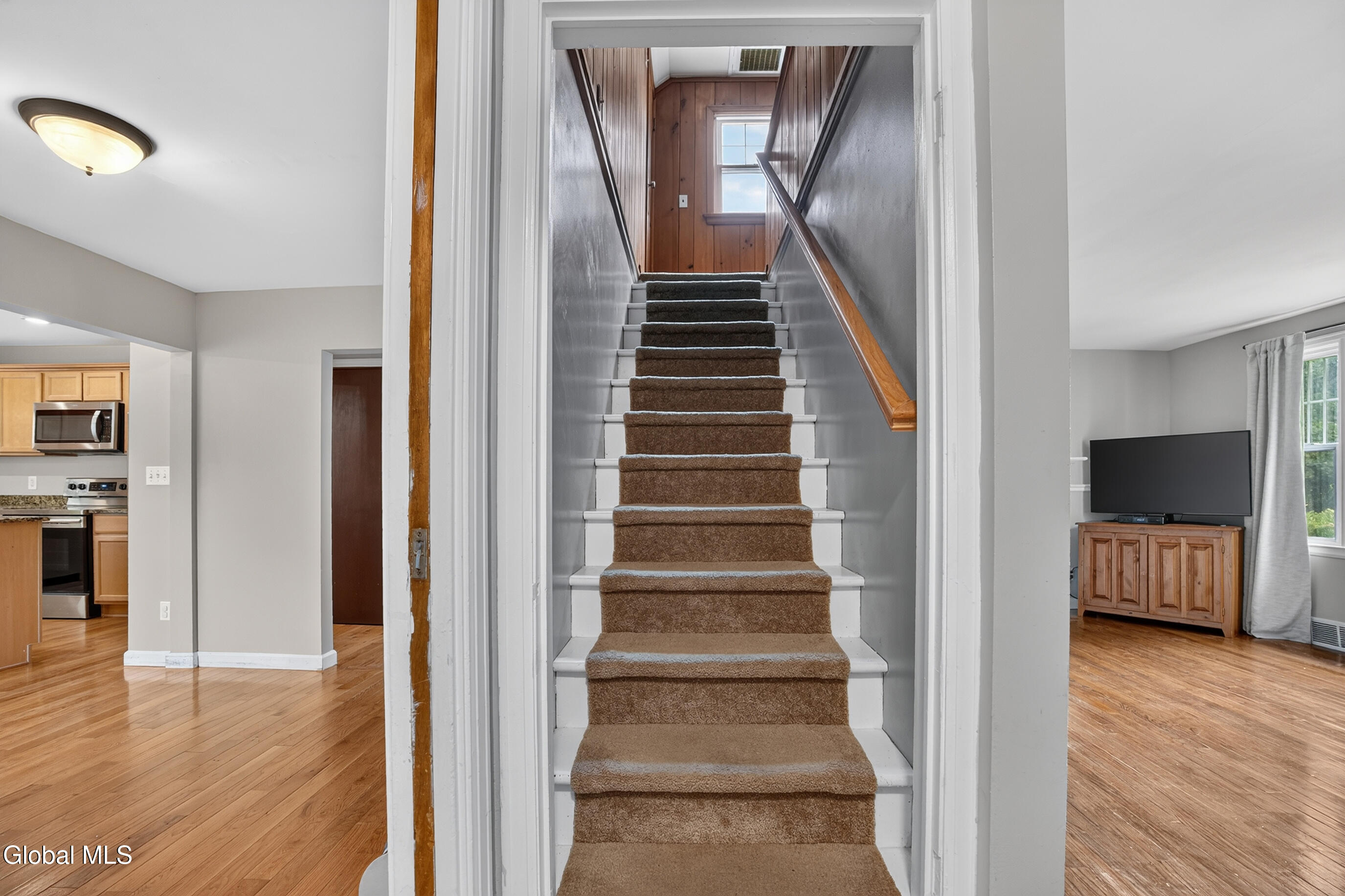 142 Fernbank Avenue Delmar NY 12054