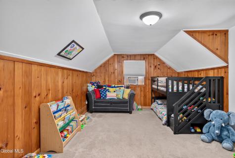 142 Fernbank Avenue Delmar NY 12054