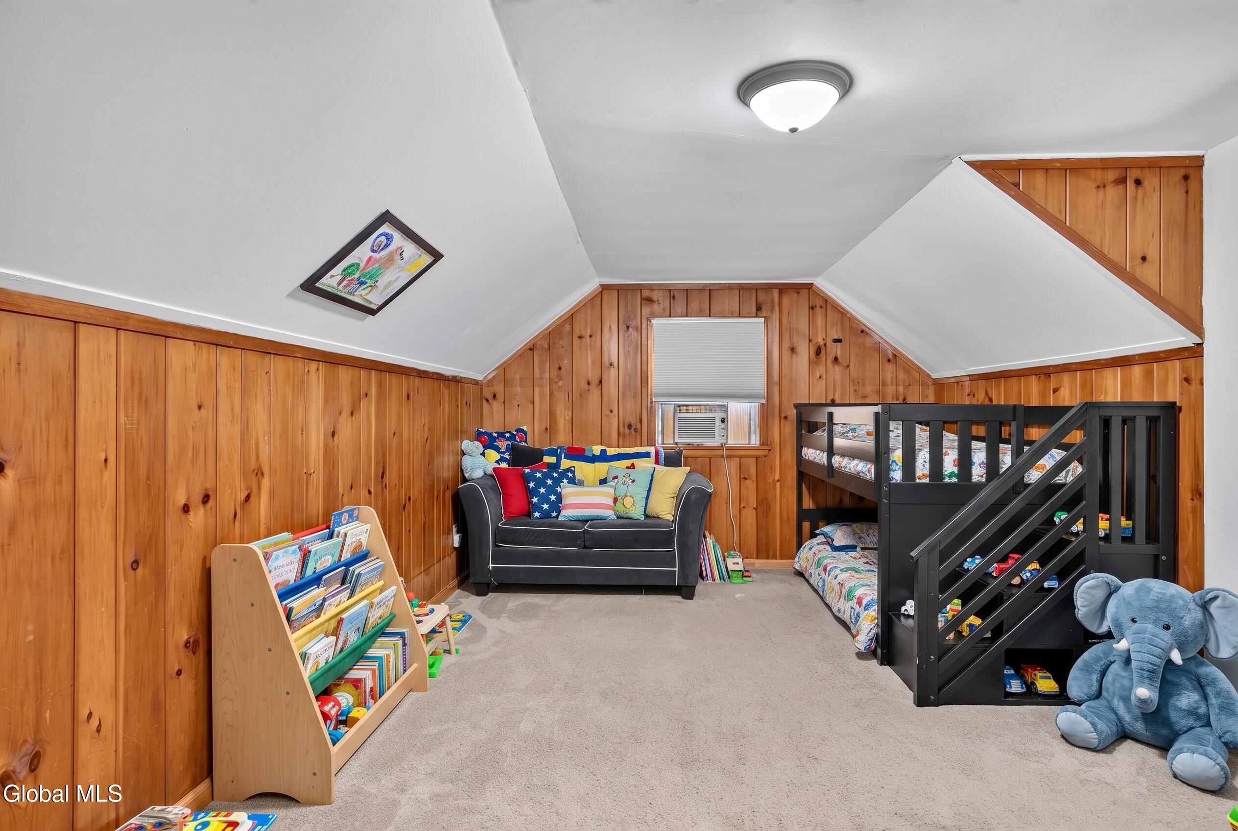 142 Fernbank Avenue Delmar NY 12054
