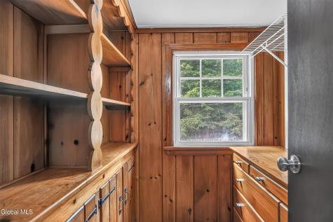 142 Fernbank Avenue Delmar NY 12054