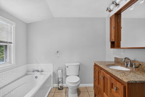 142 Fernbank Avenue Delmar NY 12054
