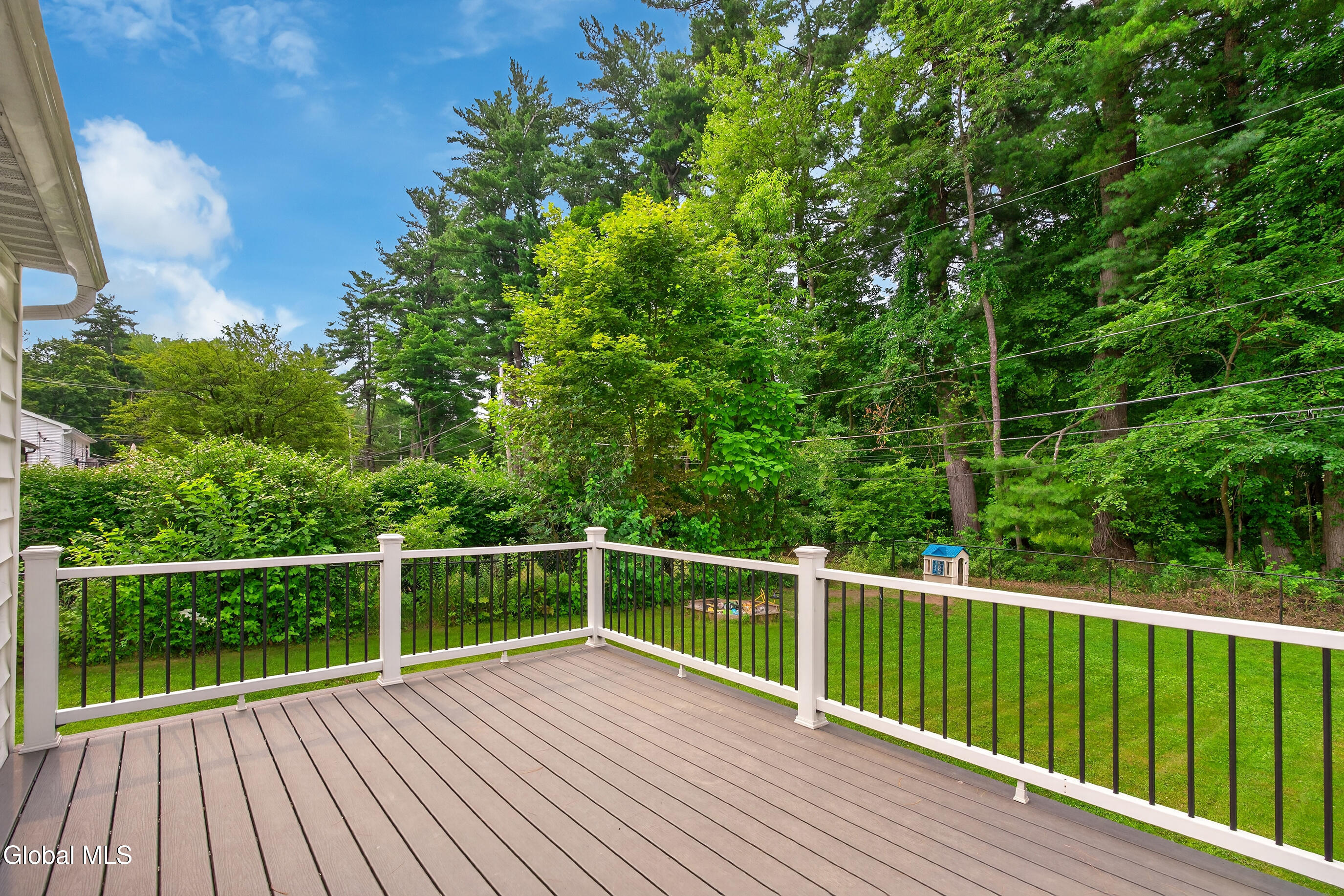 142 Fernbank Avenue Delmar NY 12054