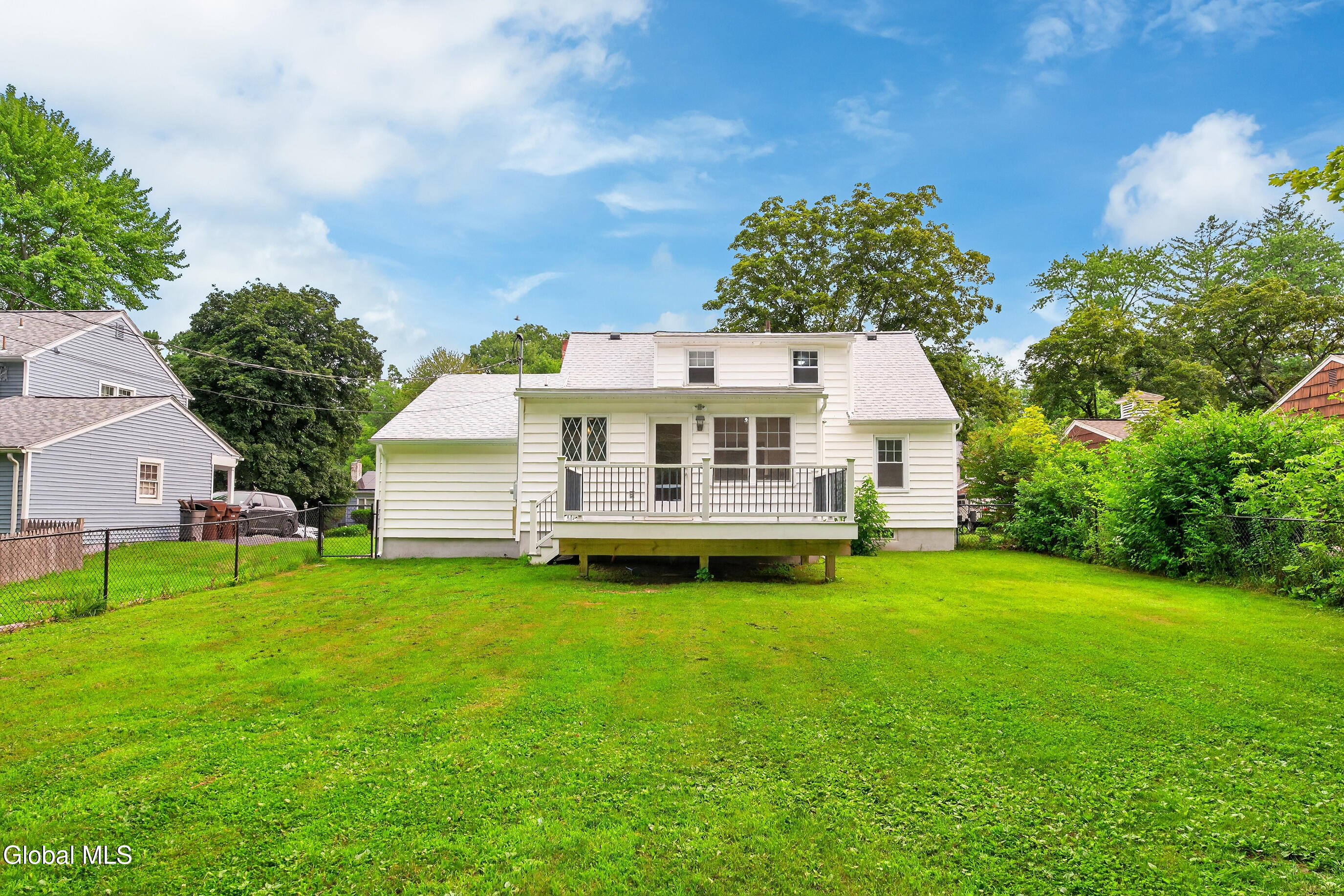 142 Fernbank Avenue Delmar NY 12054
