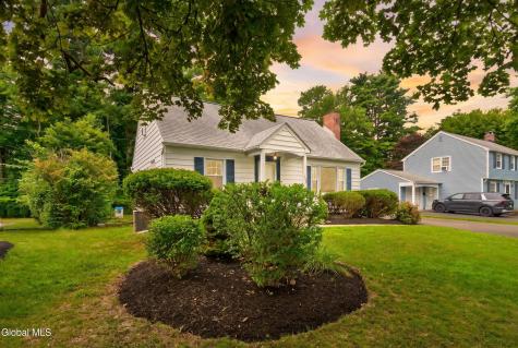 142 Fernbank Avenue Delmar NY 12054