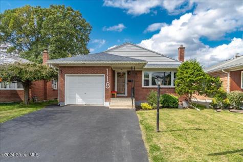 118 Edgecomb Street Albany NY 12209