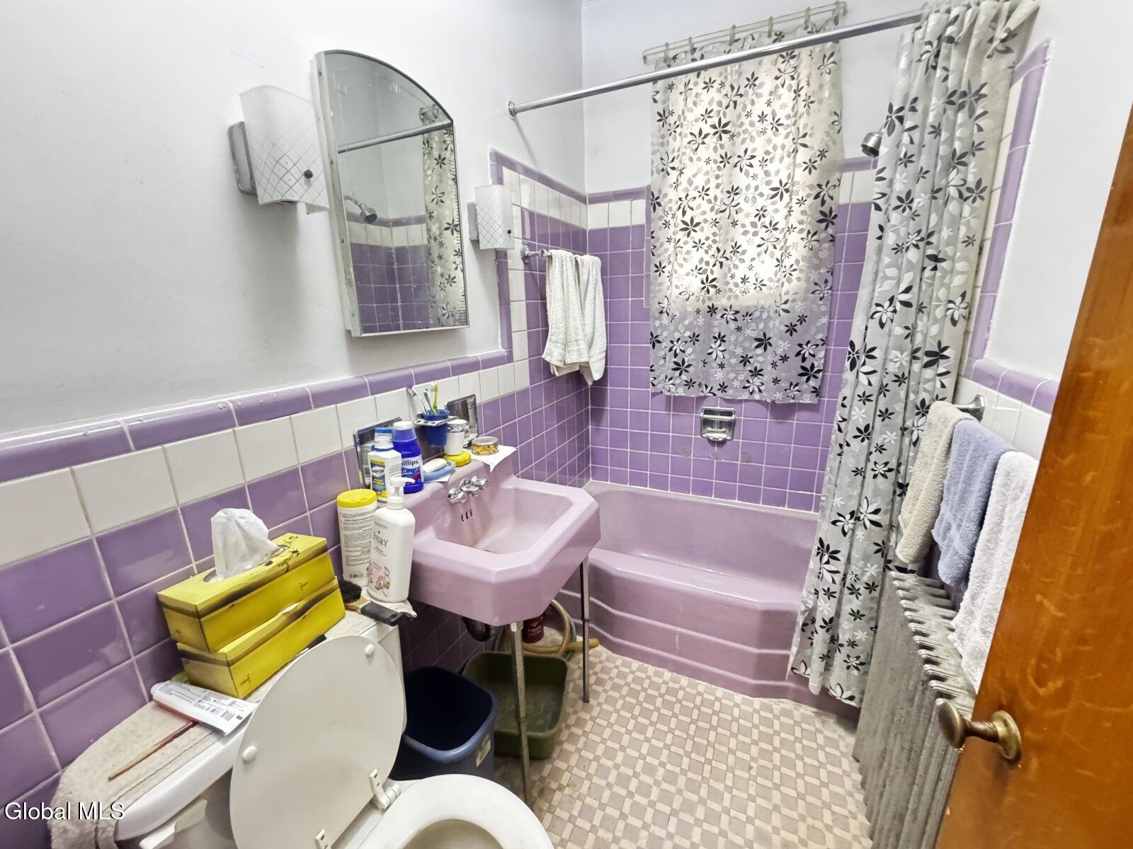 111 6th Avenue Troy NY 12180