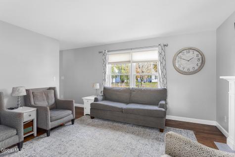 1049 Laural Lane Malta NY 12020