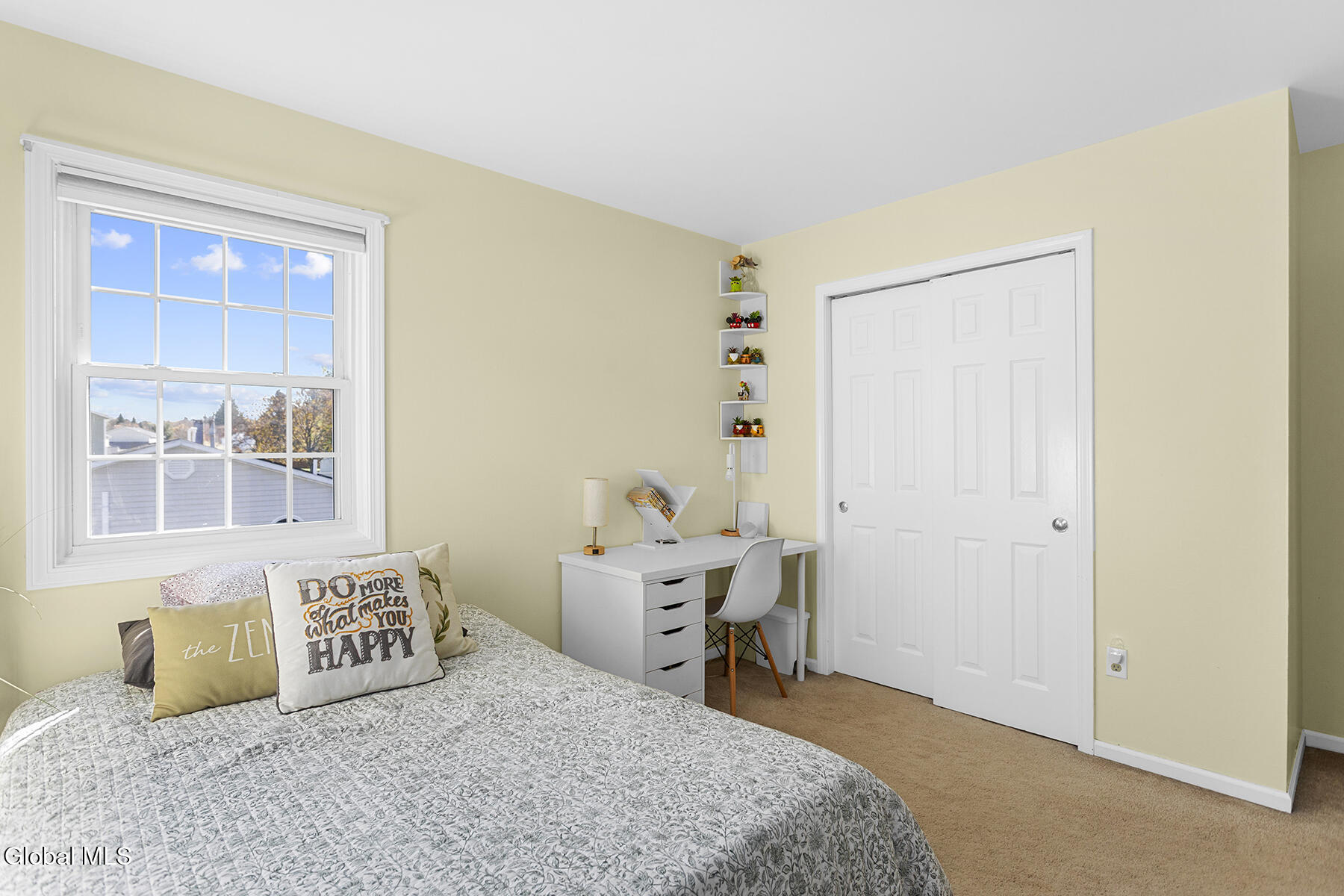 1049 Laural Lane Malta NY 12020