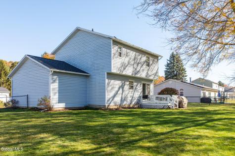 1049 Laural Lane Malta NY 12020