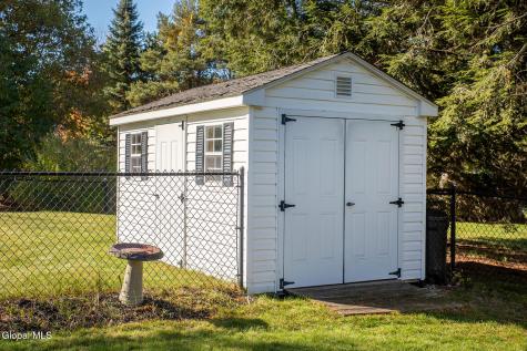 1049 Laural Lane Malta NY 12020