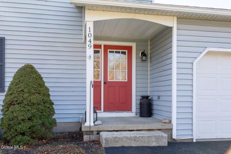 1049 Laural Lane Malta NY 12020
